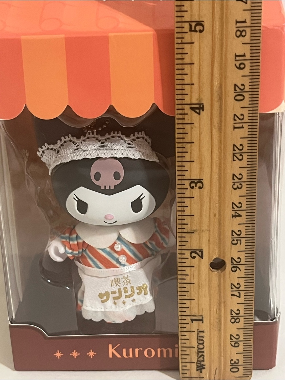 Café Sanrio Second Store Vinyl Figure–KUROMI–Japan Exclusive - Picture 9 of 9